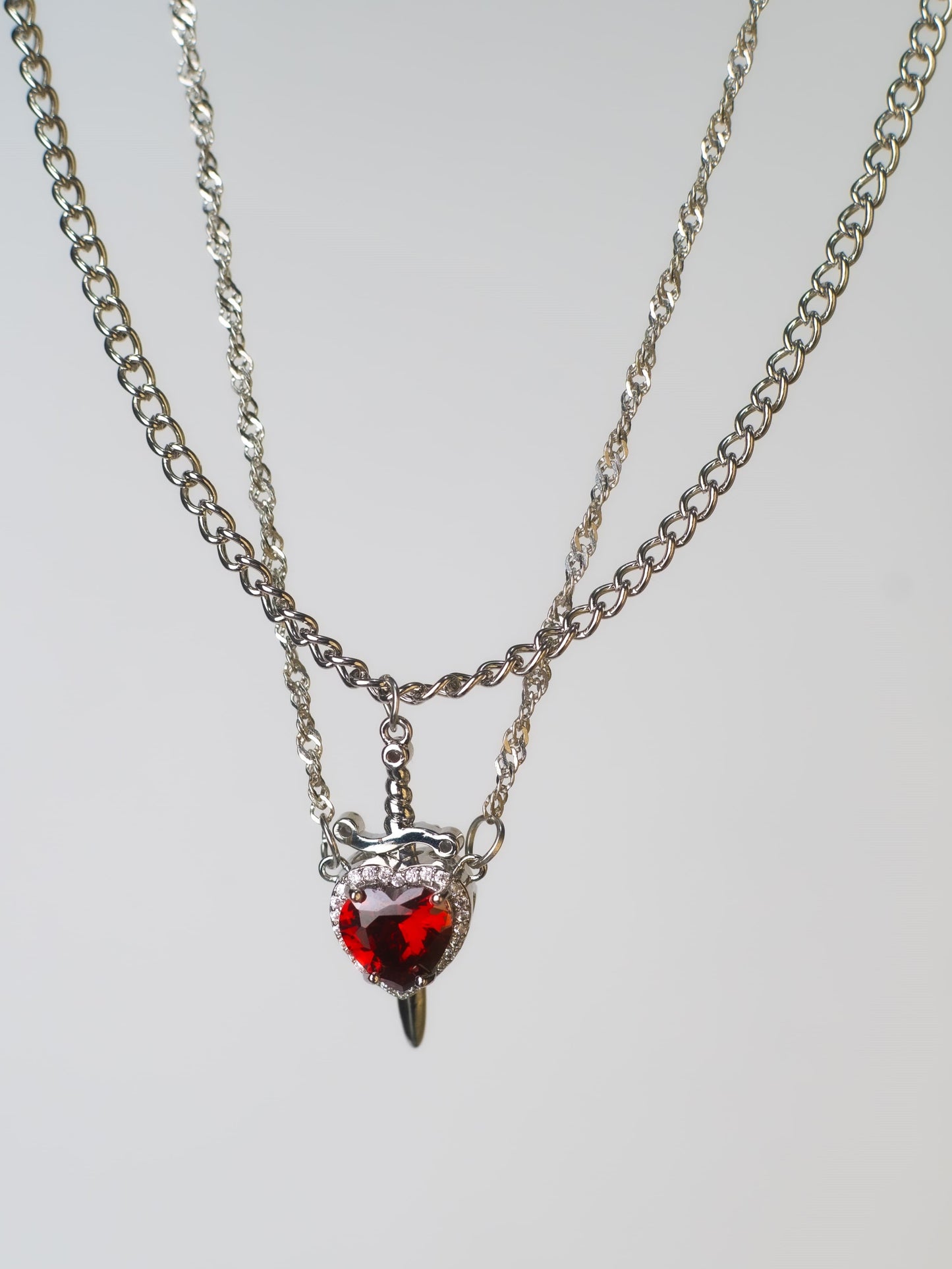 Collar Pareja Corazon + Espada ❤️⚔️