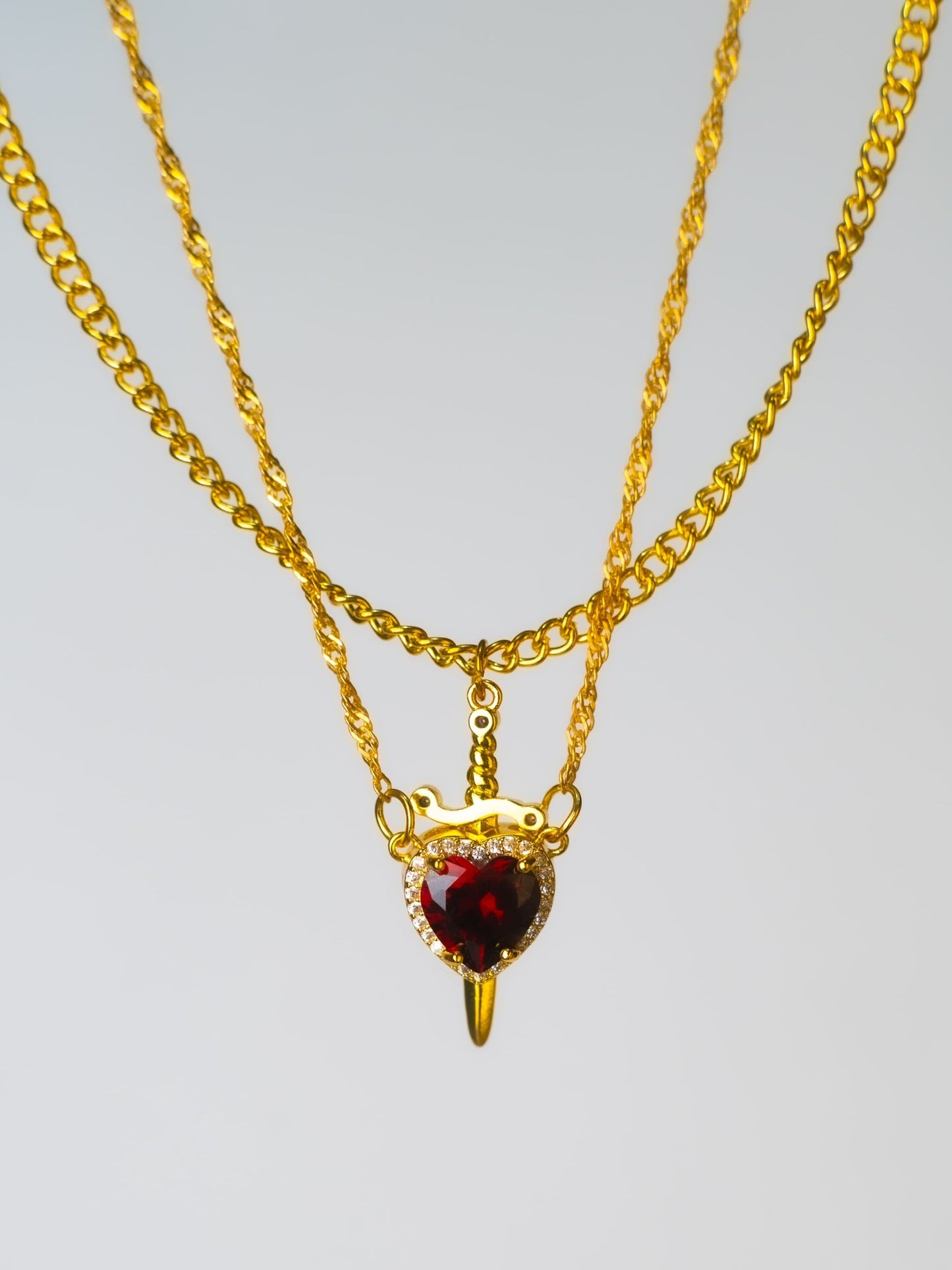 Collar Pareja Corazon + Espada ❤️⚔️